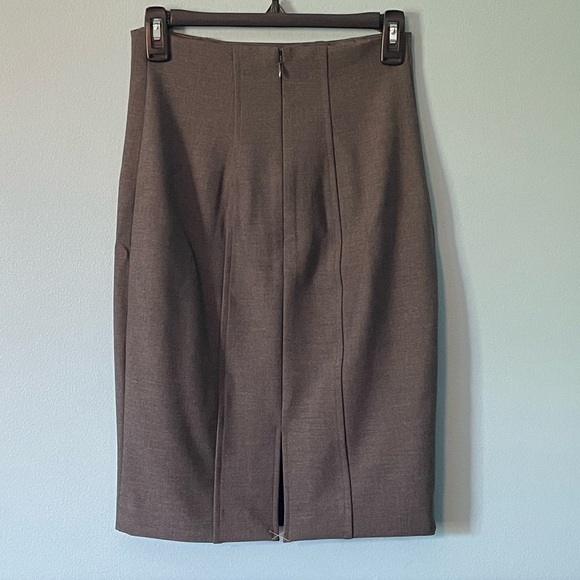 Express pencil skirt - Picture 2 of 7